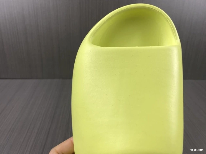 GX6138 Yeezy Adidas Slide Green 0730